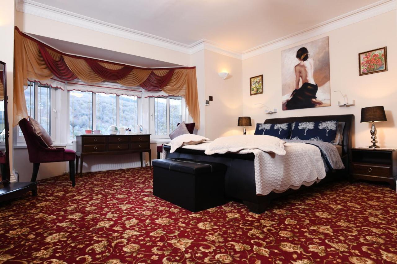 Luxury Suite In Quiet Countryside Location 斯旺西 外观 照片
