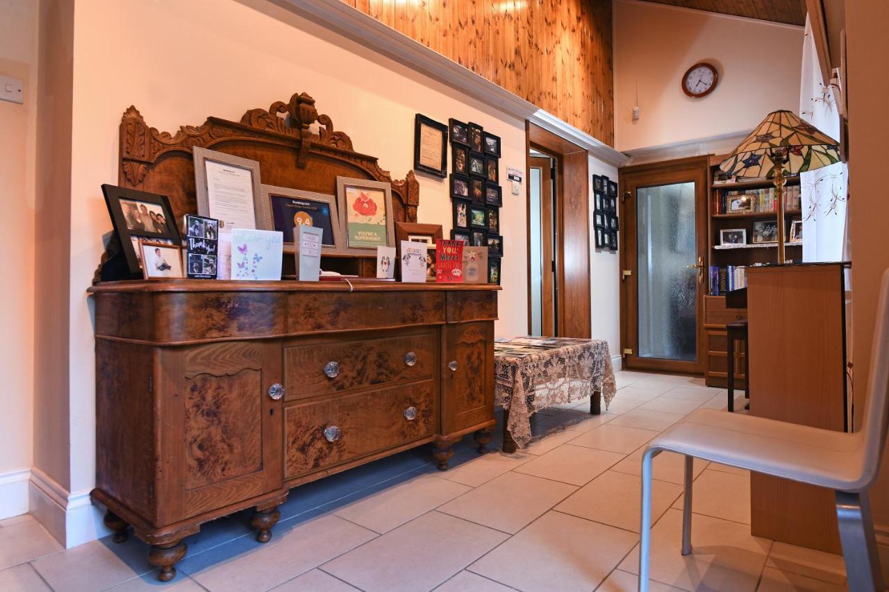 Luxury Suite In Quiet Countryside Location 斯旺西 外观 照片